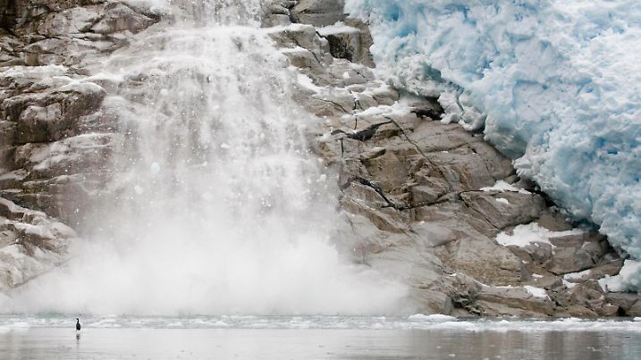  melting ice melting ice at antarctica PUBLICATIONxINxGERxSUIxAUTxONLY Copyright: xIvonnewierinkx 118880