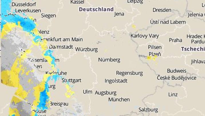 Aus dem Westen zieht die Schneefront ins Land (Aufnahme 11:45 Uhr). Dazu gibt es noch eine Prognose für die nächsten 2 Stunden.