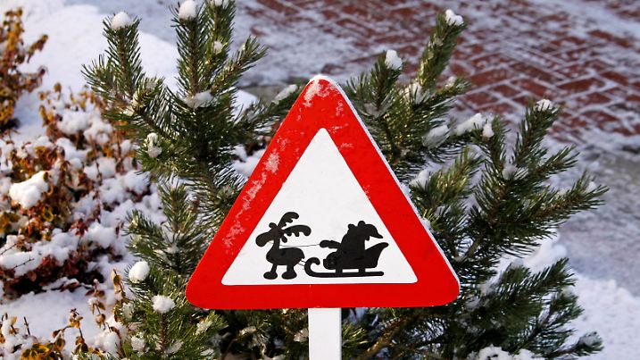 weihnachten,straßenschild,weihnachtsmann *** christmas,street sign,santa clause g1e-fl8