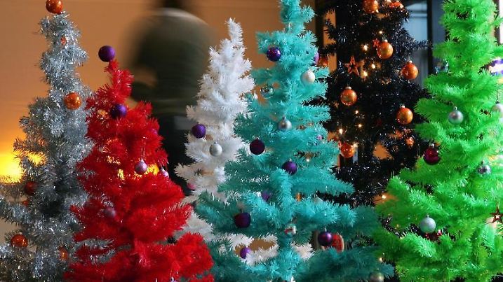 Künstliche Weihnachtsbäume sind in den USA absolut üblich.