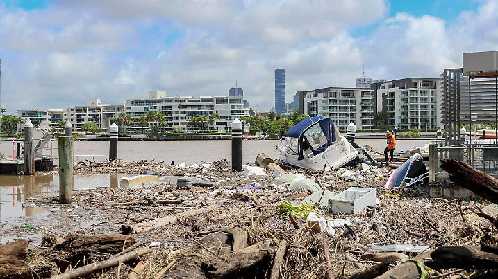 FLOODS QLD, Debris is seen piled up at Hawthorne Ferry Terminal in Brisbane, Thursday, March 3, 2022. Isolated heavy falls and flash flooding are possible in Queensland as thunderstorms threaten to hamper the mammoth clean-up effort in the southeast. ACHTUNG: NUR REDAKTIONELLE NUTZUNG, KEINE ARCHIVIERUNG UND KEINE BUCHNUTZUNG BRISBANE QLD AUSTRALIA PUBLICATIONxINxGERxSUIxAUTxONLY Copyright: xRUSSELLxFREEMANx 20220303001630493518