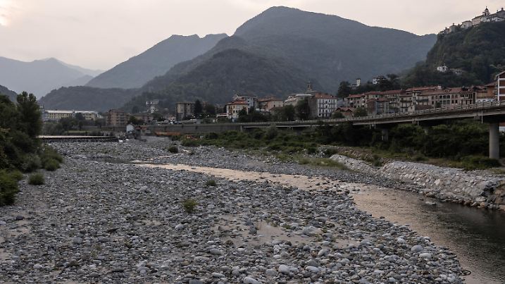 PIEDMONT, ITALY - JUNE 19: A photo shows the Sesia river in Varallo sesia, in the Province of Vercelli, Piedmont, on June 19, 2022. The Sesia river is a notable left tributary of the river Po and originates on the Sesia Glacier (Monte Rosa), in the municipality of Alagna Valsesia in Piedmont. Italian government to declare a state of emergency in some regions to restrict the use of water as the country suffers the worst drought in 70 years. Andrea Carrubba / Anadolu Agency