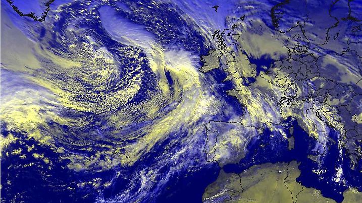 Satellitenbild Europa und Atlantik vom Montag, 14. November 2022