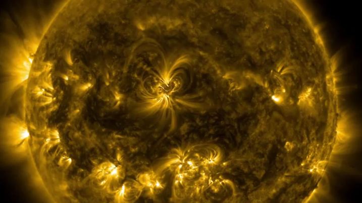 NASA Sonneneruption Sonnensturm 01