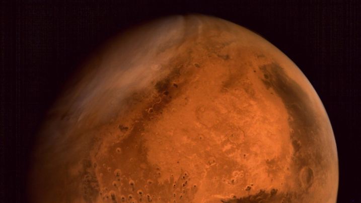 FILE - A handout picture made available by the Indian Space Research Organisation (ISRO) on 29 September 2014 of regional dust storm activities over Northern Hemisphere of Mars - captured by Mars Color Camera on-board Mars Orbiter Spacecraft from altitude of 74,500 km on 28 September 2014. India placed a spacecraft into orbit around Mars, the first Asian nation to join an elite club of explorers to the Red Planet on 24 September. ISRO confirmed the successful completion of the Mangalyaan probe's voyage to Mars, after a final 'braking' man oeuvre allowed it to be captured by the planet's gravitational pull. The insertion of the Mangalyaan craft into orbit means India joins the United States, Europe and former Soviet Union in undertaking successful missions to Mars. EPA/ISRO / HANDOUT HANDOUT EDITORIAL USE ONLY/NO SALES (zu dpa "Indische Mars-Mission hält länger durch als gedacht" vom 24.03.2015) +++(c) dpa - Bildfunk+++