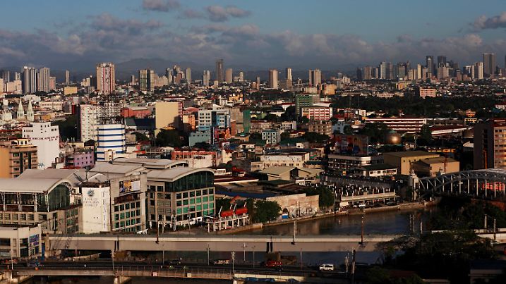 FILE PHOTO: A general view of Manila city is seen one day before the annual Black Nazarene procession, in Quiapo, Manila, Philippines, January 8, 2019. REUTERS/Soe Zeya Tun/File Photo