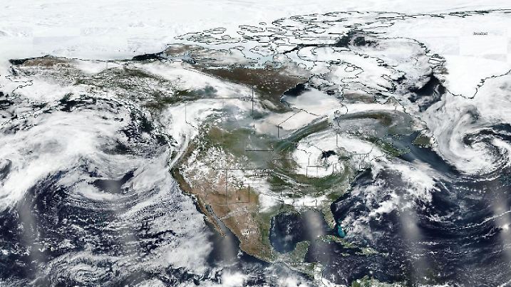 Die Satellitenaufnahme von Nordamerika am 13. Juni 2023 zeigt riesige Rauchschwaden der Waldbrände in Kanada.