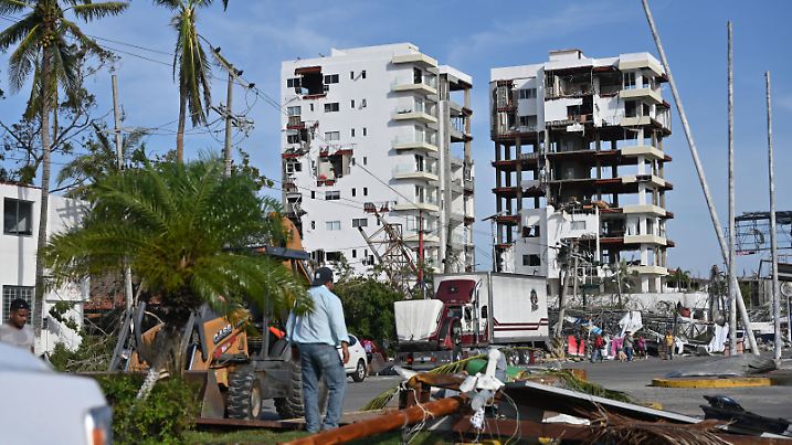 (231029) -- GUERRERO, Oct. 29, 2023 (action press/Xinhua) -- This photo taken on Oct. 26, 2023 shows an area hit by Hurricane Otis in Acapulco, state of Guerrero, Mexico.
The death toll from Hurricane Otis has risen to 39 in the southern Mexican state of Guerrero, with 10 people reported missing, the Mexican government said Saturday.
Otis struck Guerrero's coast on Wednesday as a category 5 storm on the Saffir-Simpson scale, leaving catastrophic damage in its wake mainly in the popular tourist resort of Acapulco. (Photo by Jesus Espinosa/action press/Xinhua) / action press
