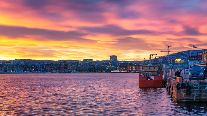  Sunset scenery in Oslo fjord, Norway PUBLICATIONxNOTxINxCHN 771208837448466480