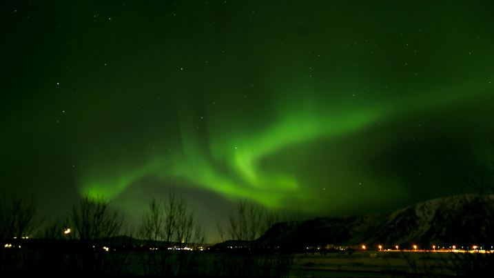 (240214) -- SELFOSS, Feb. 14, 2024 (action press/Xinhua) -- Northern Lights illuminate the sky in Selfoss, Iceland, Feb. 14, 2024. (action press/Xinhua/Li Ying) / action press