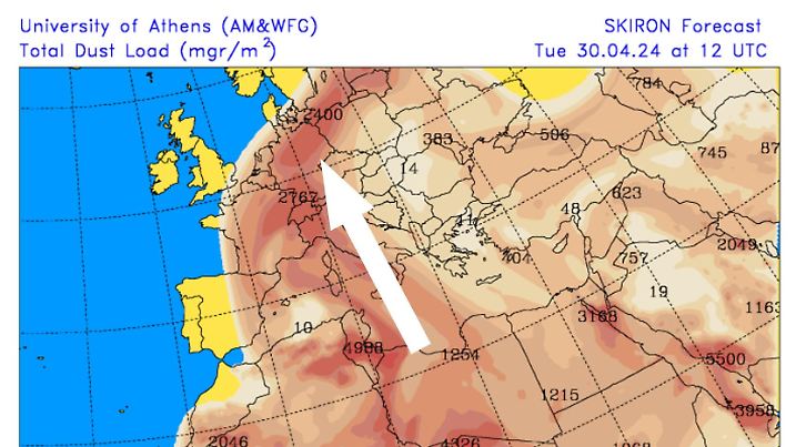 Da ist er wieder, der Saharastaub. Die dickste Wolke erwartet uns wohl zum Dienstag.