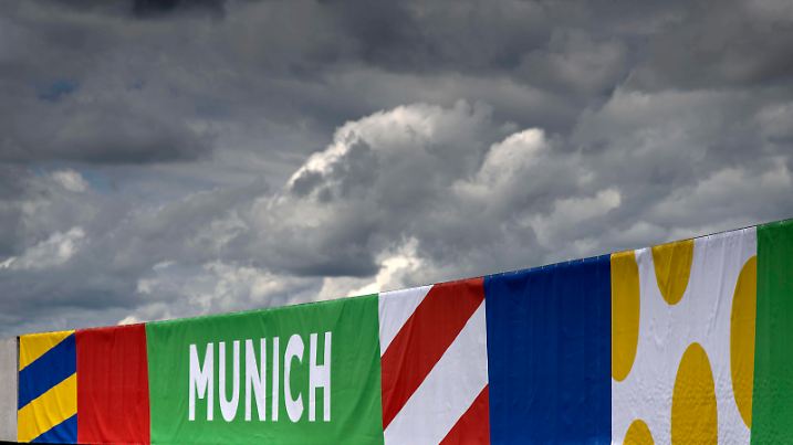 30.05.2024, Fussball Europameisterschaft 2024, Das EM-Stadion München Fußball Arena, so heisst die Allianz-Arena München während der EM, *** 30 05 2024, European Football Championship 2024, The European Championship Stadium Munich Football Arena, thats the name of the Allianz Arena Munich during the European Championship,