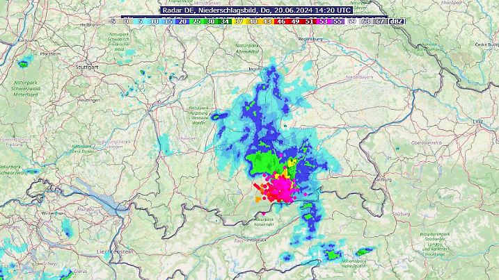 Regenradar mit Blitzen