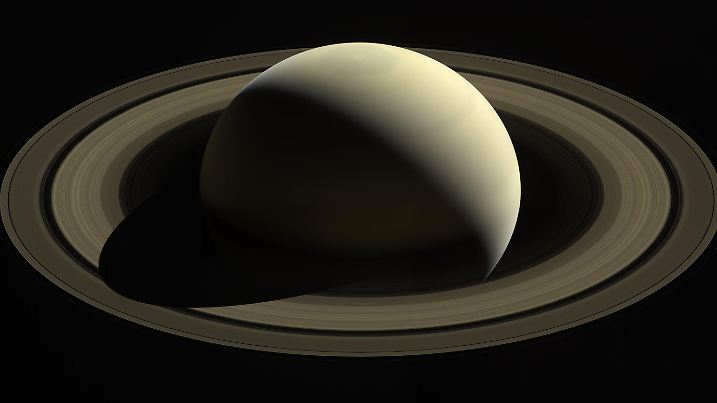 ARCHIV - 19.07.2022, ---: Das von der Raumsonde Cassini aufgenommene Bild zeigt den Saturn. Der zweitgrößte Planet unseres Sonnensystems steht im September in Opposition zur Sonne. (zu dpa: «Sonne, Mond und Sterne im September - Der Herbsthimmel») Foto: -/NASA/JPL-Caltech/Space Science Institute/dpa +++ dpa-Bildfunk +++