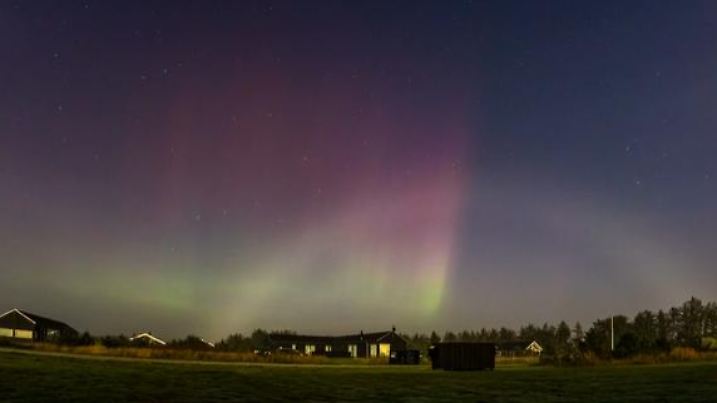 Nebelbogen und Polarlicht in Lokken, Dänemark
