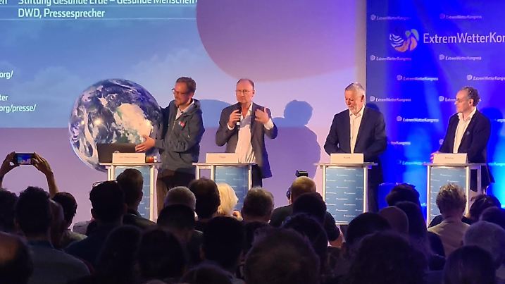 Teilnehmer auf dem Extremwetterkongress 2024