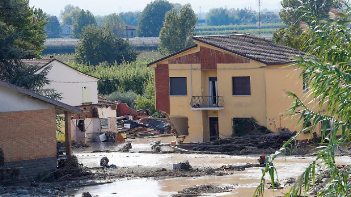 A view of a damaged building, following severe weather which triggered floods, in Traversara, Emilia-Romagna, Italy, September 20, 2024. REUTERS/Ciro de Luca