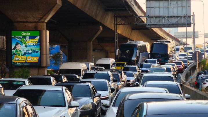 Starkes Erdbeben erschüttert Bangkok