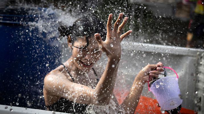 Wasser - mal nicht als Regen, sondern nur zum Spaß.