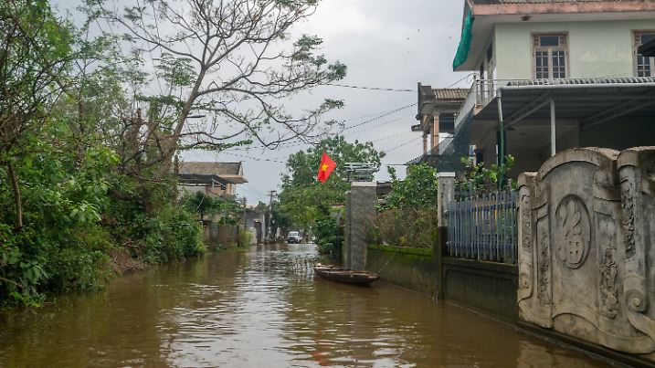 Severe flooding and cold snap affect Central Vietnams Hue Province
