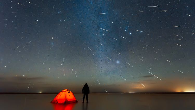 Geminiden-Höhepunkt am Wochenende: Sternschnuppen-Regen in der Nacht