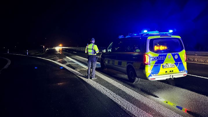 Unfallserie auf der A44 - Tote und Verletzte