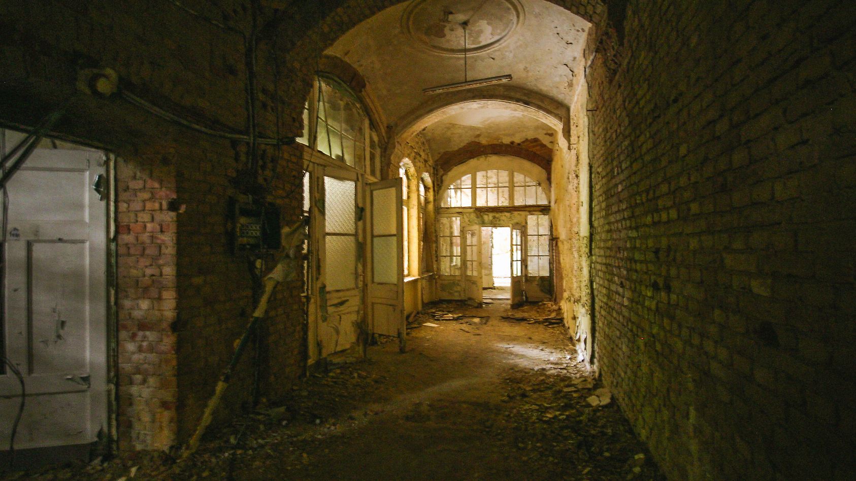 Lost Places mit Gänsehaut-Garantie: Diese verlassenen Orte erzählen ...