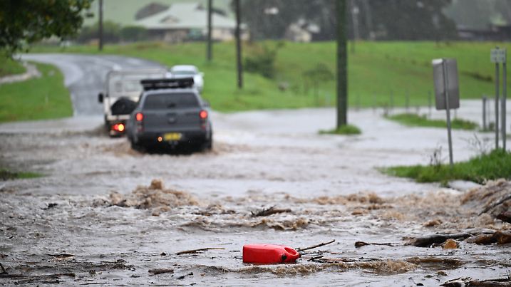 WET WEATHER SOUTH COAST, Cars make their way through floodwaters at Albion Park, Wollongong, Friday, May 23, 2025. Torre