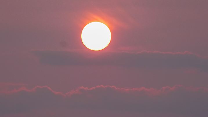 Annaberg-Buchholz: Ein intensiver, roten Sonnenuntergang 