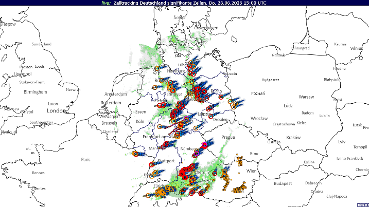 Diese Karte zeigt, wo die Gewitter um 17:00 Uhr aktiv sind und in welche Richtung sie ziehen 