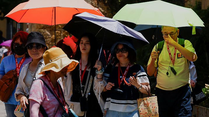 Spain faces first summer heatwave
