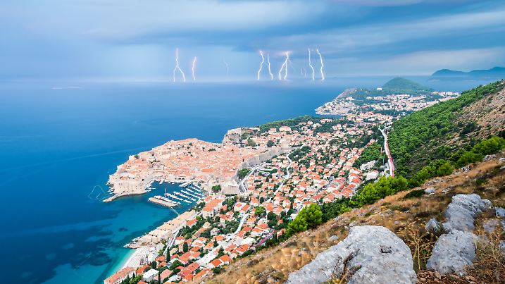 Auch Kroatien, Slowenien und Bosnien-Herzegowina bekommen die Unwetterwelle ab. 
