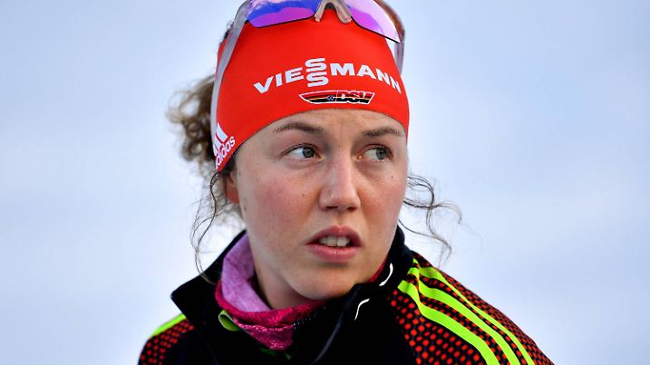 Ein Steinschlag trifft Laura Dahlmeier in extremer Höhe. Hitze, Tauwetter und schwierige Rettungsbedingungen verschärfen die Lage.