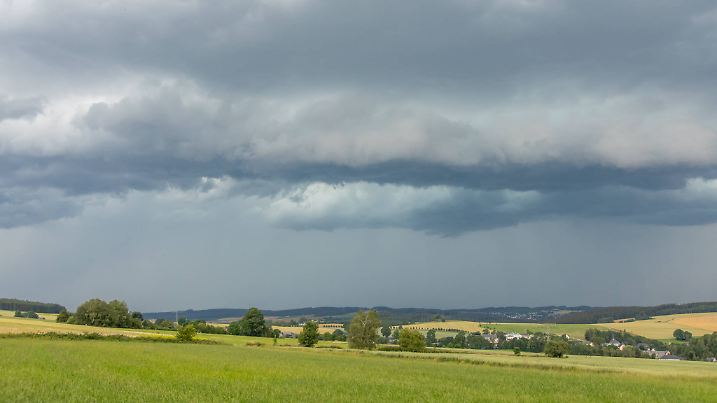 240706ZFSommergewitter News ID: EN 2024-07-06-2 UPDATE Sommergewitter über dem Erzgebirge: Sturmschäden im Vogtland  Kr