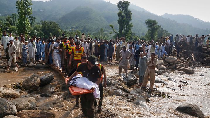 APTOPIX Pakistan Flash Floods