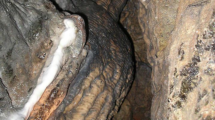 Die Tropfsteinhöhle Teufelshöhle in Osthessen.