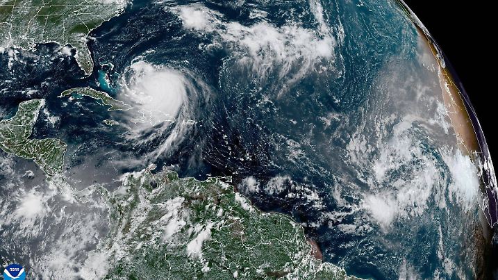 Hurricane Erin To Bring Life-Threatening Surf To US East Coast