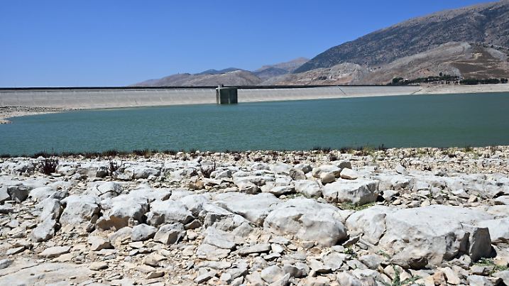 Drought Alert in Lebanon: Qaraoun Lake water level at historic low