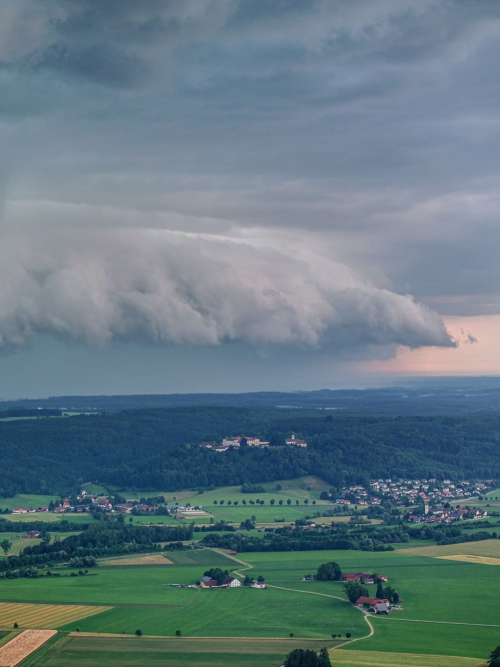 Hier wird es gefährlich: Platzregen und Superzellen mit Orkanböen