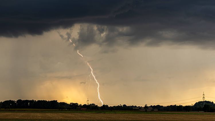 Starkregen und Sturmböen lösen Spätsommer ab