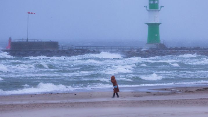 Stürmisches Wetter an der Ostseeküste