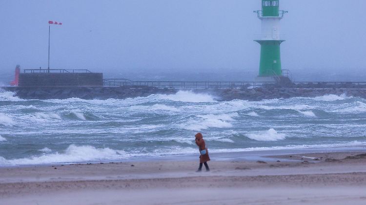 Stürmisches Wetter an der Ostseeküste