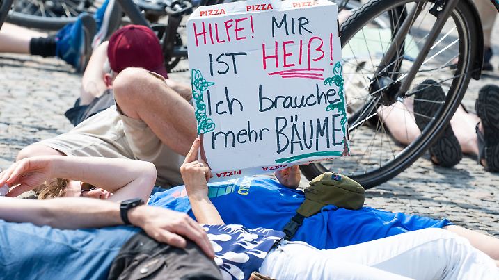 Demonstration des Bündnisses \BaumEntscheid\