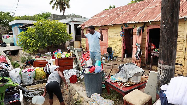 Flooding from tropical storm hits Dominican Republic