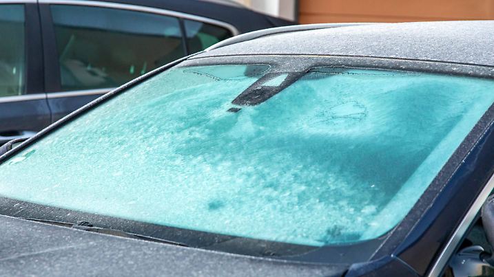 Kalter Start in die neue Woche für die Menschen in Sachsen  örtlicher Luftfrost im Erzgebirge