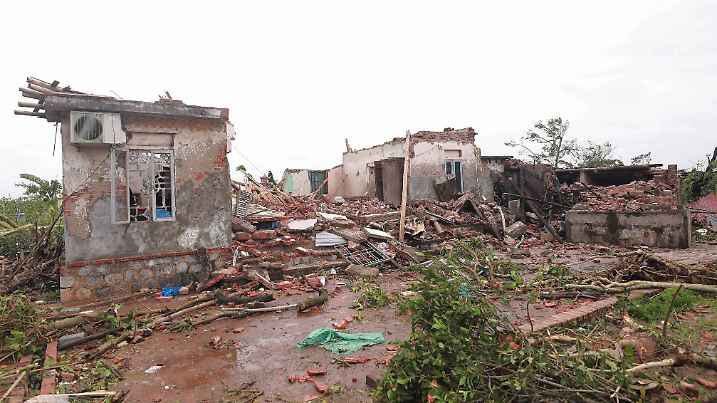 VIETNAM-TYPHOON-BUALOI-DEATH TOLL