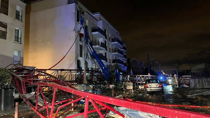 Ermont (Val-d'Oise), le lundi 20 octobre. Les images d'une des g
