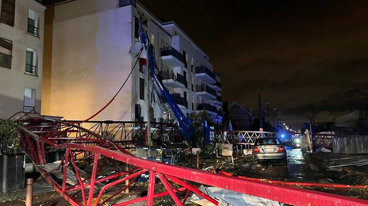Ermont (Val-d'Oise), le lundi 20 octobre. Les images d'une des g