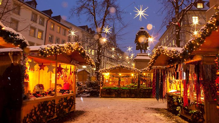 Town, City, Christmas, Advent, winter, snow, canton, St. Gallen, St. Gall, Switzerland, Europe, lights, town, city, shopping, night, market, lights