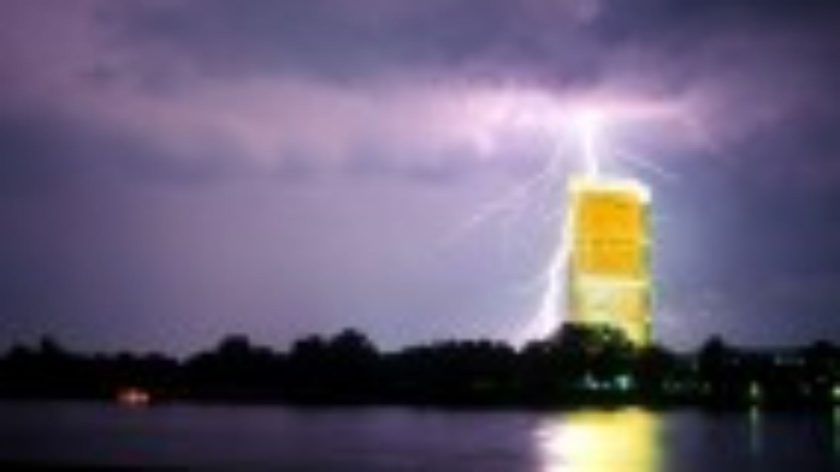 Wetter-Lexikon: Was ist ein Blitz und wie entsteht er? | wetter.de